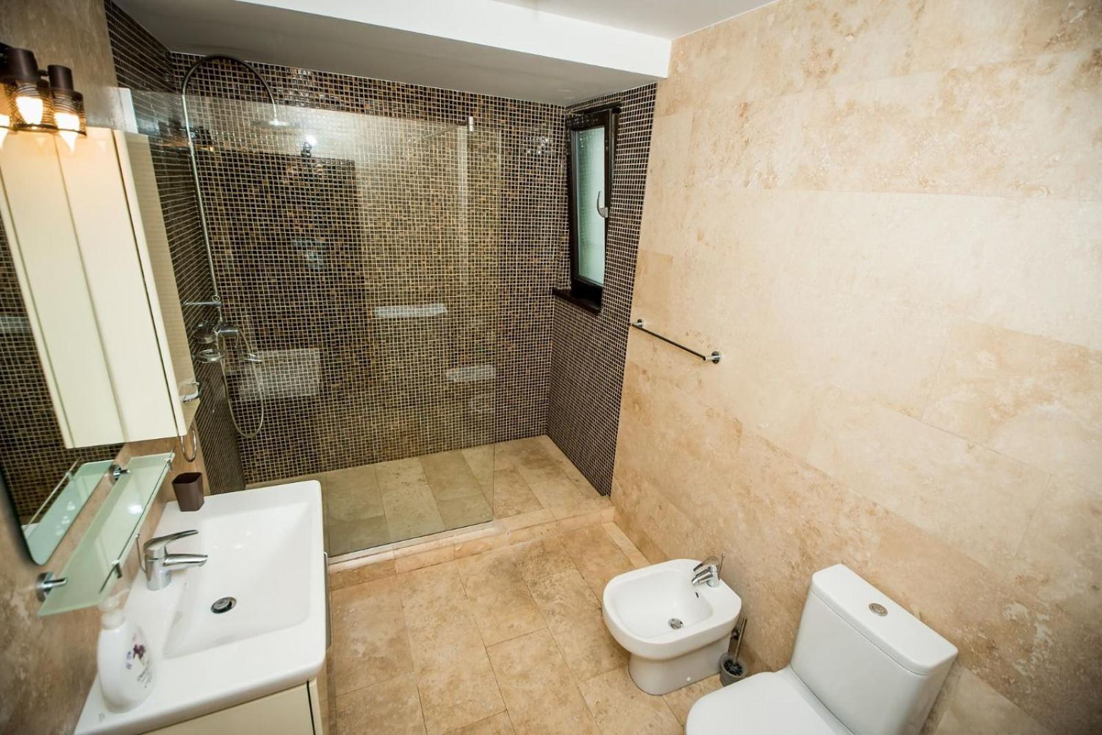 Apartament Sweet Luxury Galati  Exterior photo